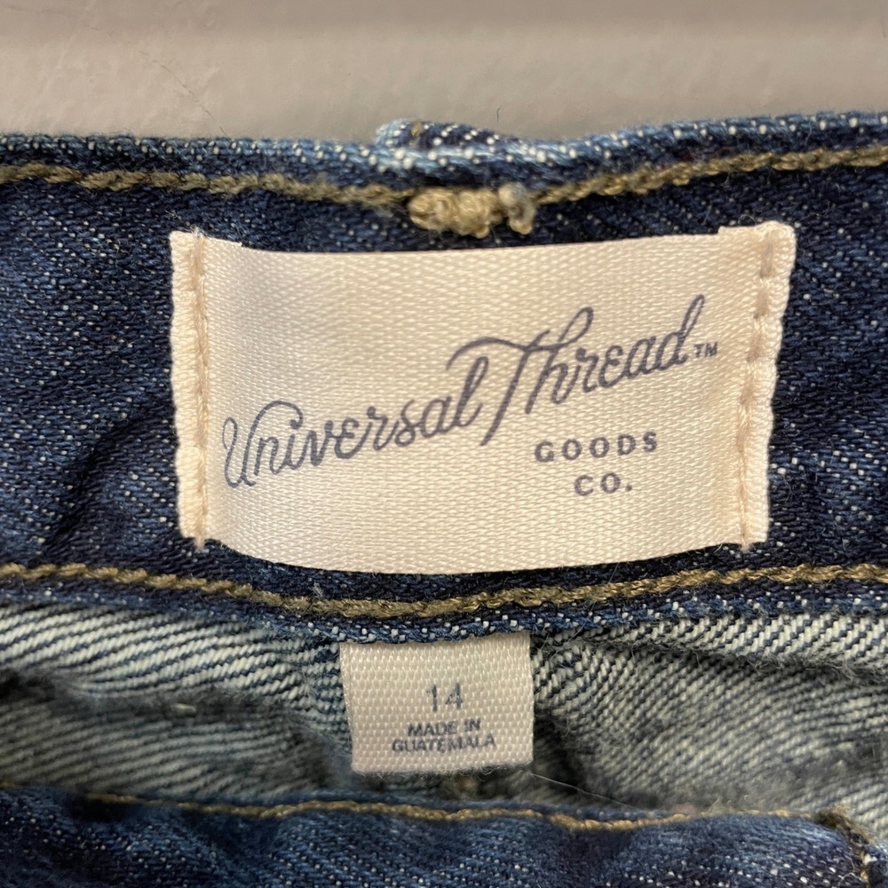 Universal Thread Women's Blue 90s Baggy Raw Hem Denim Jean Shorts Size 14 - Picture 6 of 8